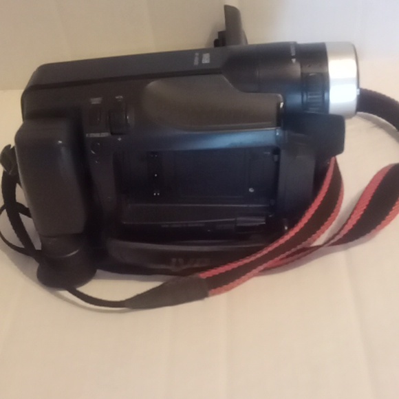 JVC Compact VHS Recorder GR-AXM220U, PARTS ONLY - Picture 3 of 5